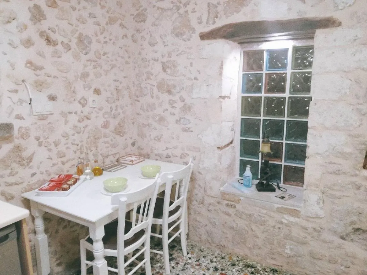 Apartment Fortezza Stone House